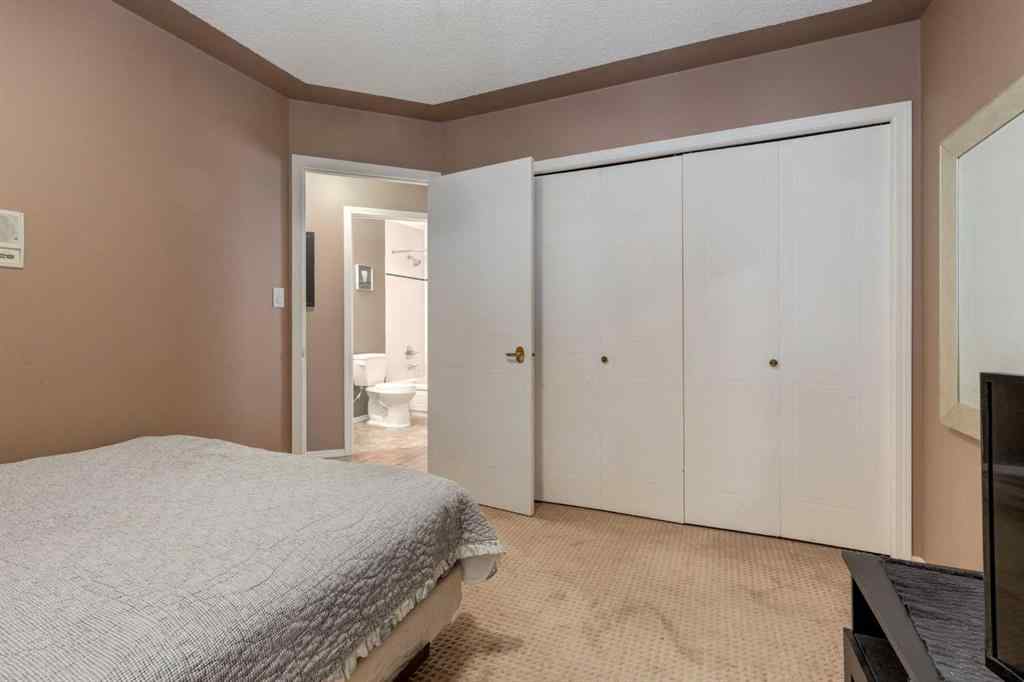 MLS® A2246020 - 82 Hawkdale Circle NW in Hawkwood Calgary, Residential