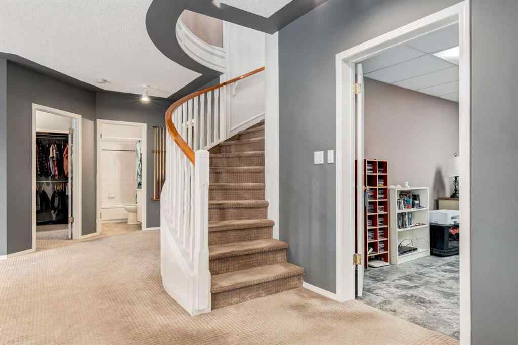 MLS® A2246020 - 82 Hawkdale Circle NW in Hawkwood Calgary, Residential