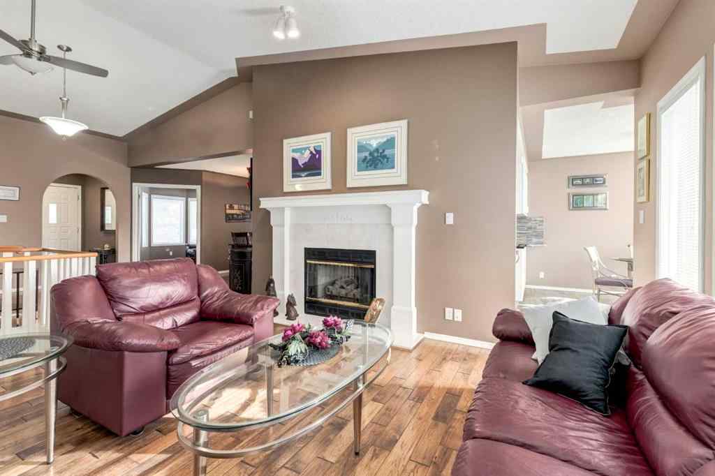 MLS® A2246020 - 82 Hawkdale Circle NW in Hawkwood Calgary, Residential