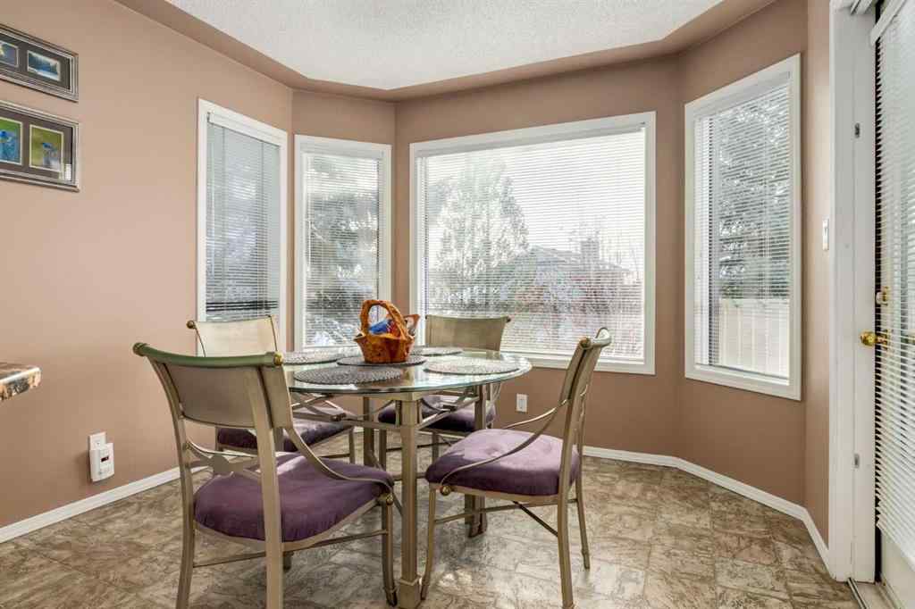 MLS® A2246020 - 82 Hawkdale Circle NW in Hawkwood Calgary, Residential