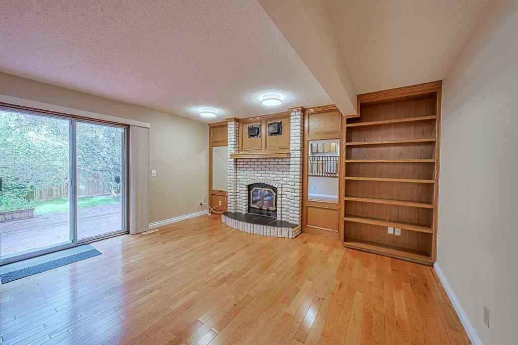 MLS® A2246023 - 456 Hawkhill Place NW in Hawkwood Calgary, Residential