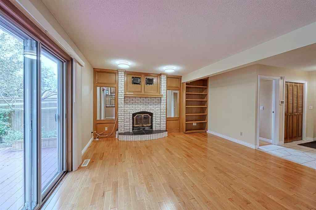 MLS® A2246023 - 456 Hawkhill Place NW in Hawkwood Calgary, Residential