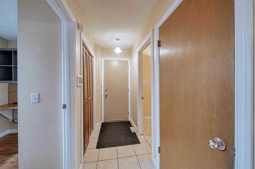 MLS® A2246023 - 456 Hawkhill Place NW in Hawkwood Calgary, Residential