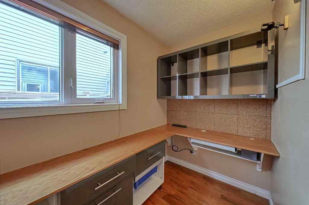 MLS® A2246023 - 456 Hawkhill Place NW in Hawkwood Calgary, Residential