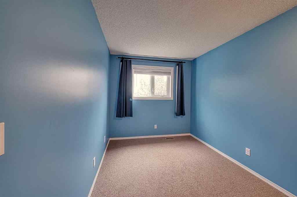MLS® A2246023 - 456 Hawkhill Place NW in Hawkwood Calgary, Residential