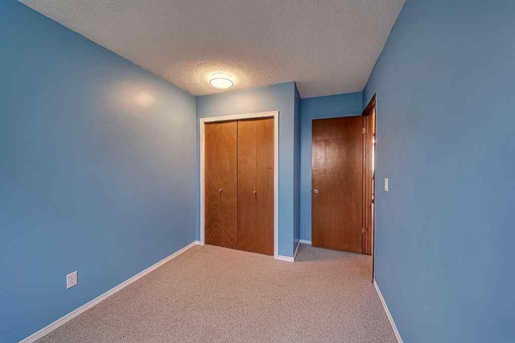 MLS® A2246023 - 456 Hawkhill Place NW in Hawkwood Calgary, Residential