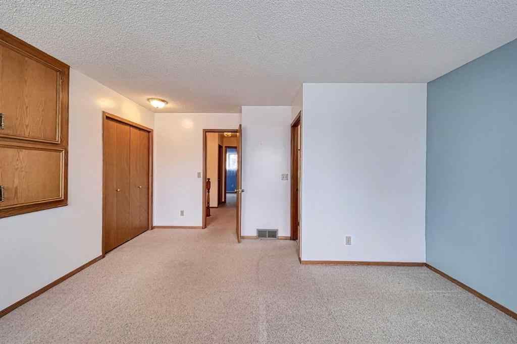 MLS® A2246023 - 456 Hawkhill Place NW in Hawkwood Calgary, Residential