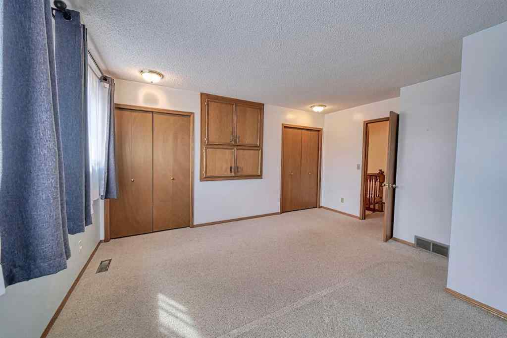 MLS® A2246023 - 456 Hawkhill Place NW in Hawkwood Calgary, Residential