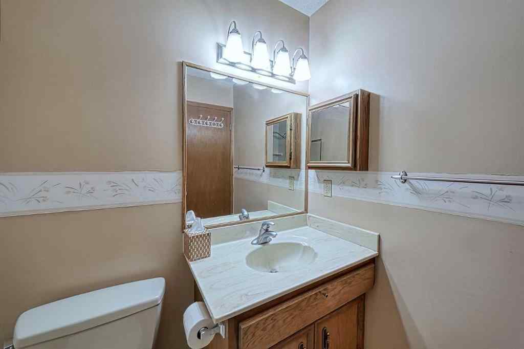 MLS® A2246023 - 456 Hawkhill Place NW in Hawkwood Calgary, Residential