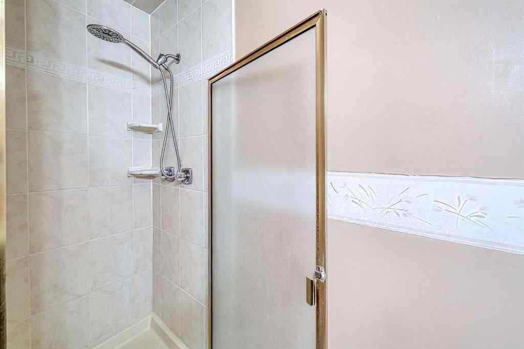 MLS® A2246023 - 456 Hawkhill Place NW in Hawkwood Calgary, Residential