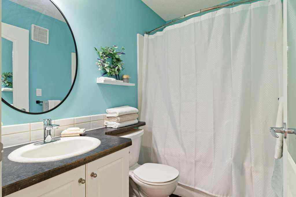 MLS® A2246027 - Unit #606 5220 50A Avenue  in Downtown Sylvan Lake, Residential