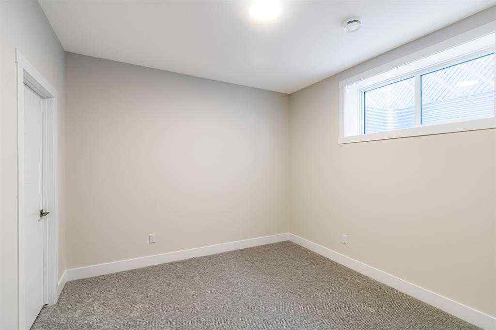 MLS® A2246028 - 2526 4 Avenue NW in West Hillhurst Calgary, Residential