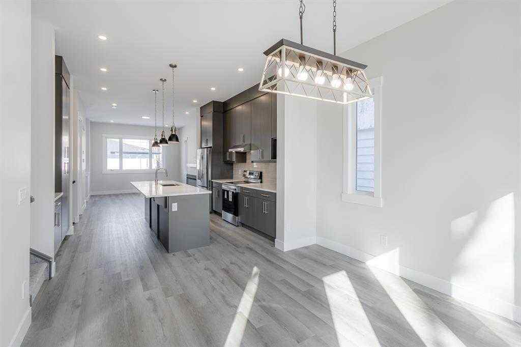 MLS® A2246028 - 2526 4 Avenue NW in West Hillhurst Calgary, Residential