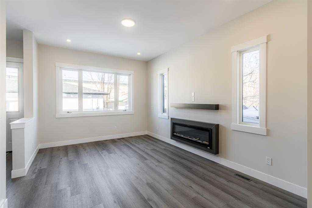 MLS® A2246028 - 2526 4 Avenue NW in West Hillhurst Calgary, Residential