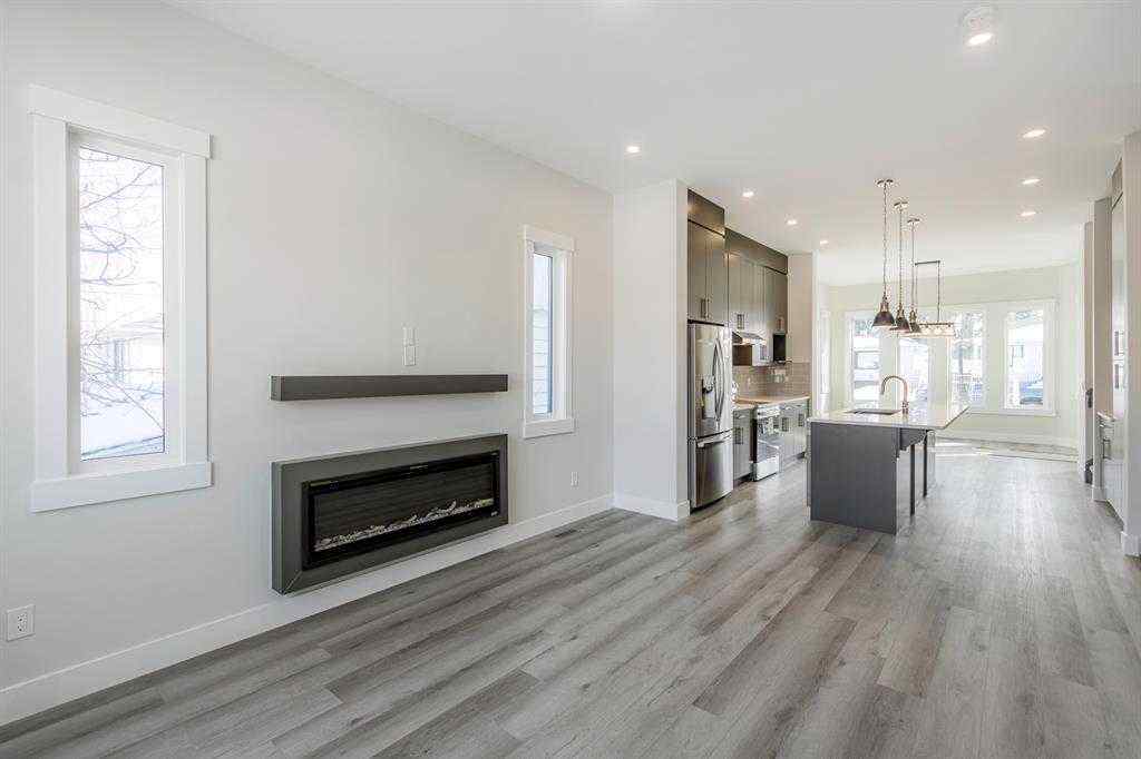 MLS® A2246028 - 2526 4 Avenue NW in West Hillhurst Calgary, Residential