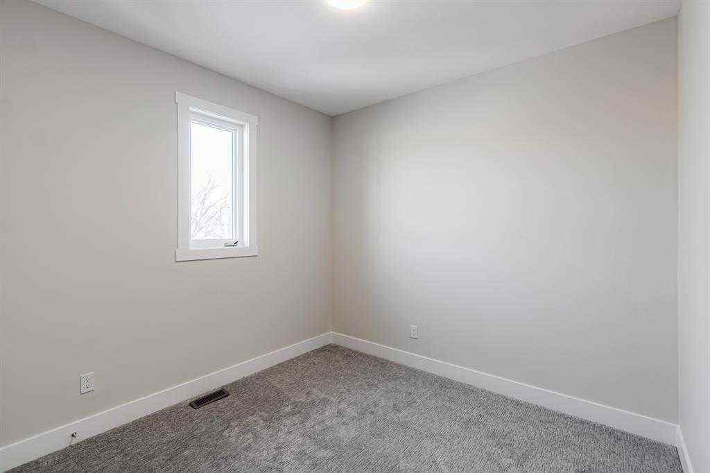 MLS® A2246028 - 2526 4 Avenue NW in West Hillhurst Calgary, Residential