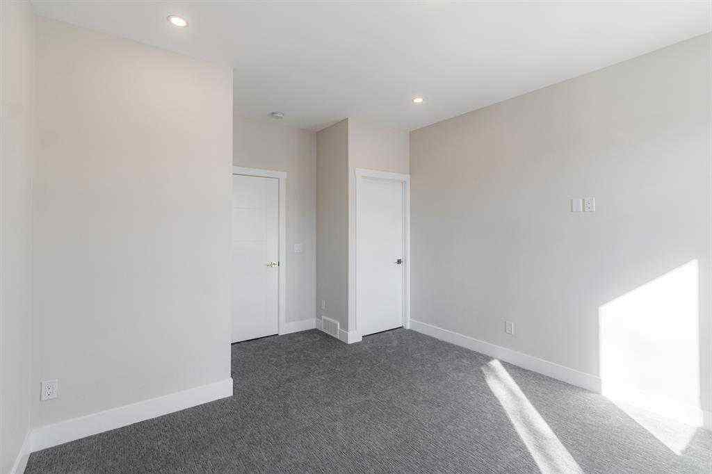 MLS® A2246028 - 2526 4 Avenue NW in West Hillhurst Calgary, Residential