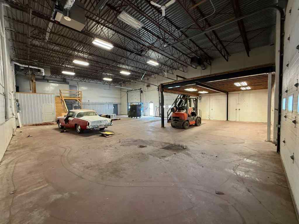 MLS® A2246029 - 9036 108 Street  in Richmond Industrial Park Grande Prairie, Commercial
