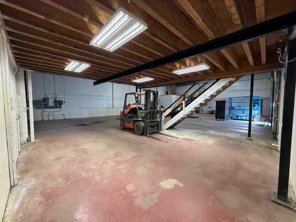 MLS® A2246029 - 9036 108 Street  in Richmond Industrial Park Grande Prairie, Commercial