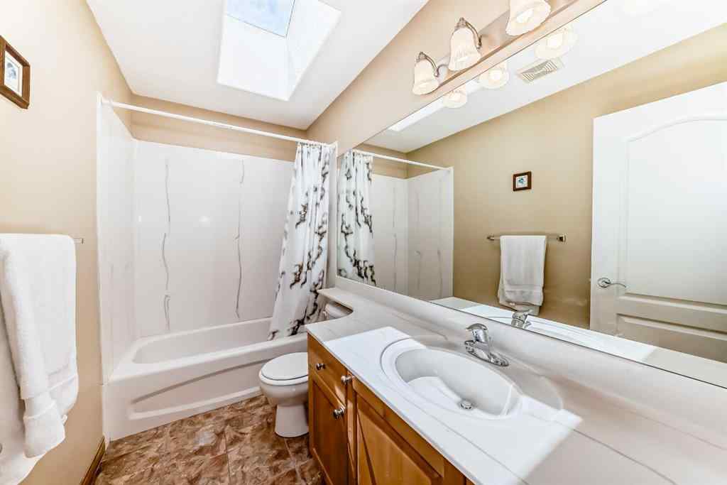 MLS® A2246031 - 40 Royal Highland Court NW in Royal Oak Calgary, Residential