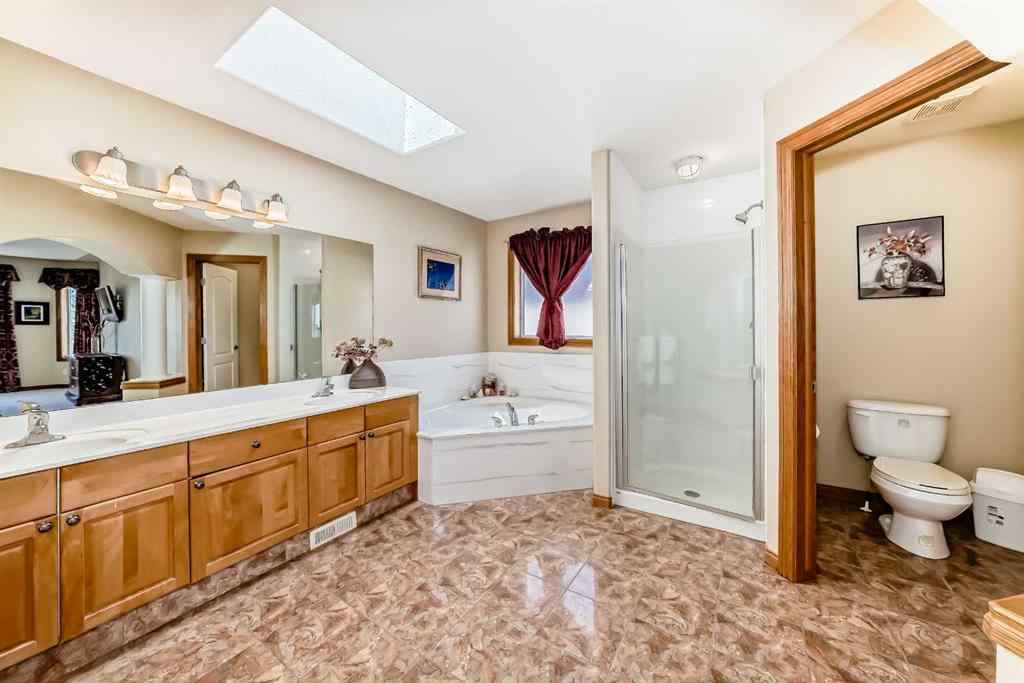 MLS® A2246031 - 40 Royal Highland Court NW in Royal Oak Calgary, Residential