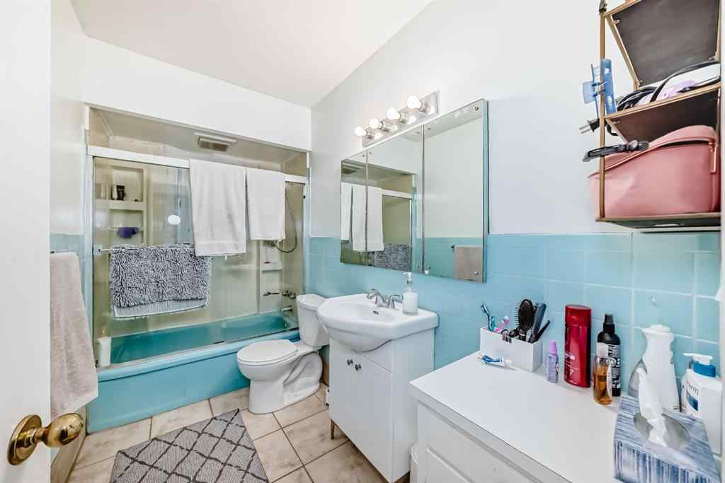 MLS® A2246038 - 2303 16A Street SW in Bankview Calgary, Residential