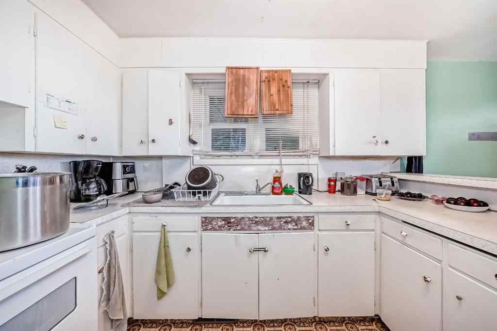 MLS® A2246038 - 2303 16A Street SW in Bankview Calgary, Residential