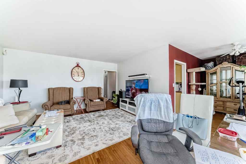 MLS® A2246038 - 2303 16A Street SW in Bankview Calgary, Residential