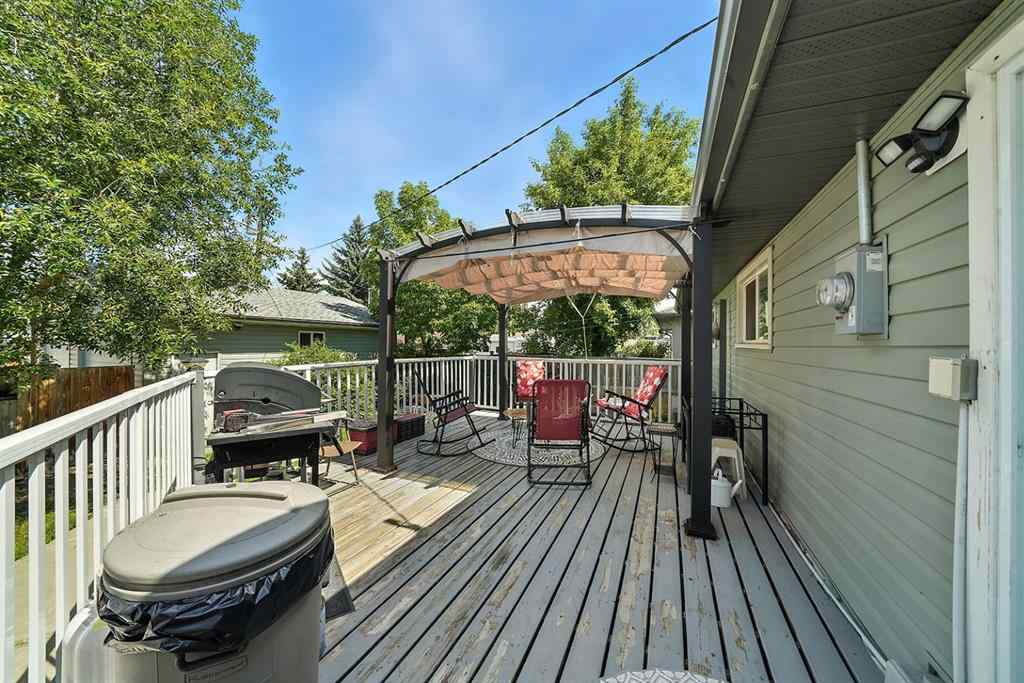 MLS® A2246039 - 5822 59A Street  in Riverside Meadows Red Deer, Residential