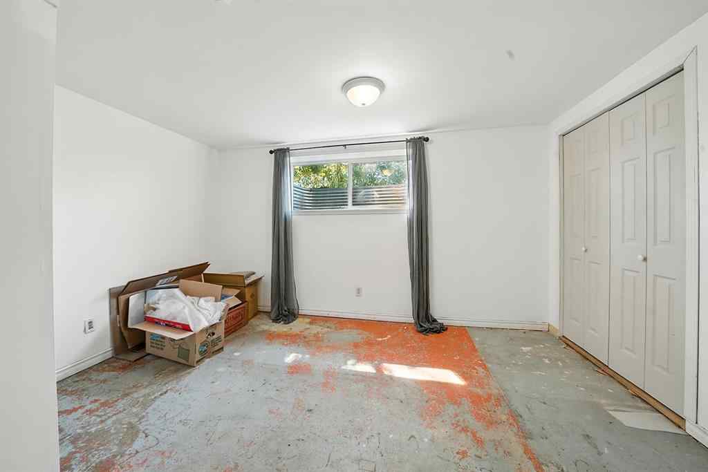 MLS® A2246039 - 5822 59A Street  in Riverside Meadows Red Deer, Residential