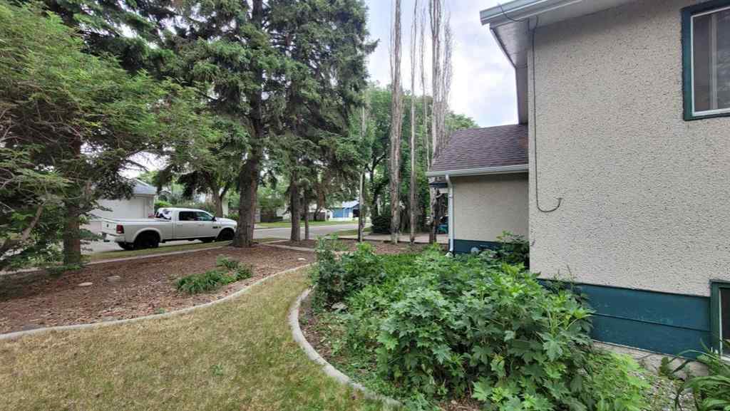 MLS® A2246043 - 5489 51 Avenue  in Downtown Lacombe Lacombe, Residential