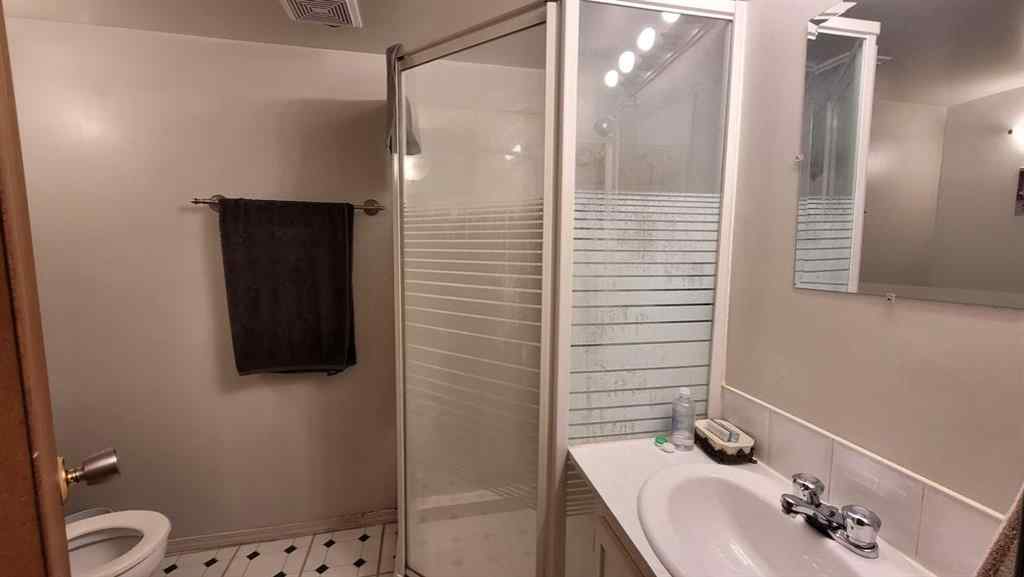 MLS® A2246043 - 5489 51 Avenue  in Downtown Lacombe Lacombe, Residential
