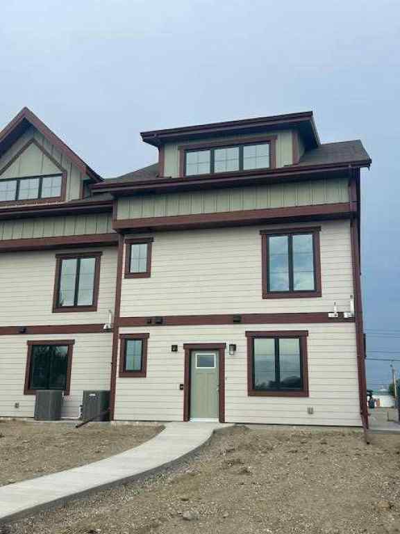 MLS® A2246044 - 5032 48 Street  in NONE Rocky Mountain House, Residential