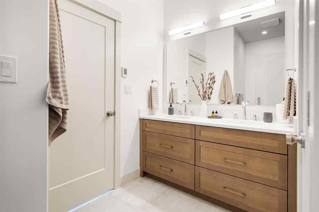 MLS® A2246044 - 5032 48 Street  in NONE Rocky Mountain House, Residential