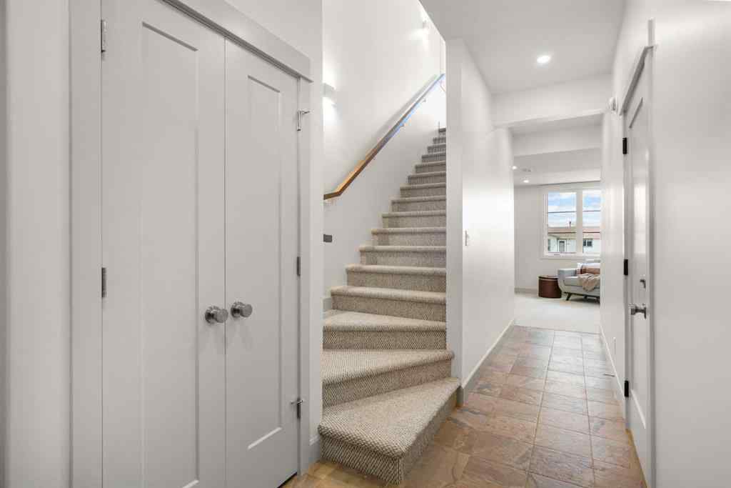 MLS® A2246044 - 5032 48 Street  in NONE Rocky Mountain House, Residential