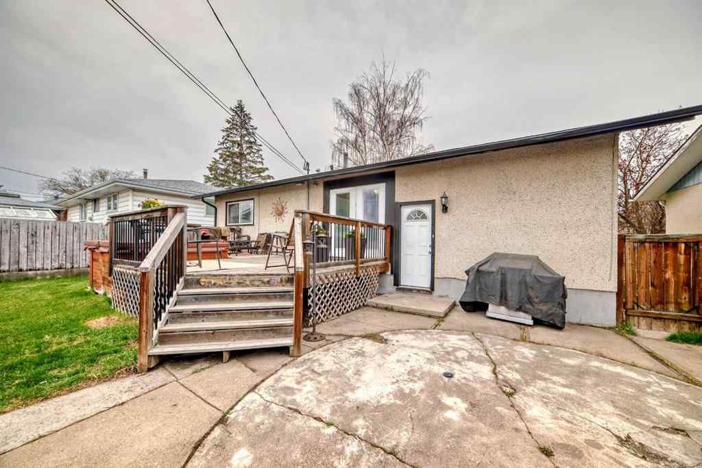 MLS® A2246046 - 5023 Marlborough Drive NE in Marlborough Calgary, Residential