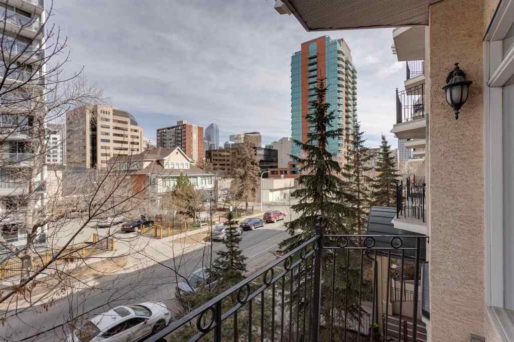 MLS® A2246050 - Unit #304 923 15 Avenue SW in Beltline Calgary, Residential
