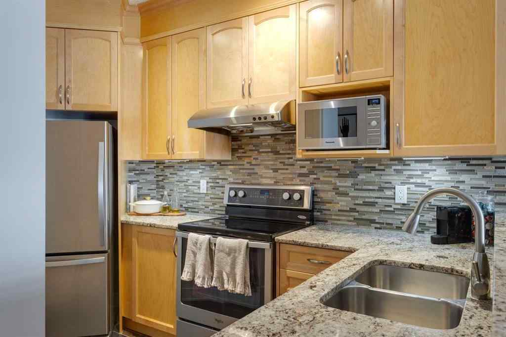 MLS® A2246050 - Unit #304 923 15 Avenue SW in Beltline Calgary, Residential