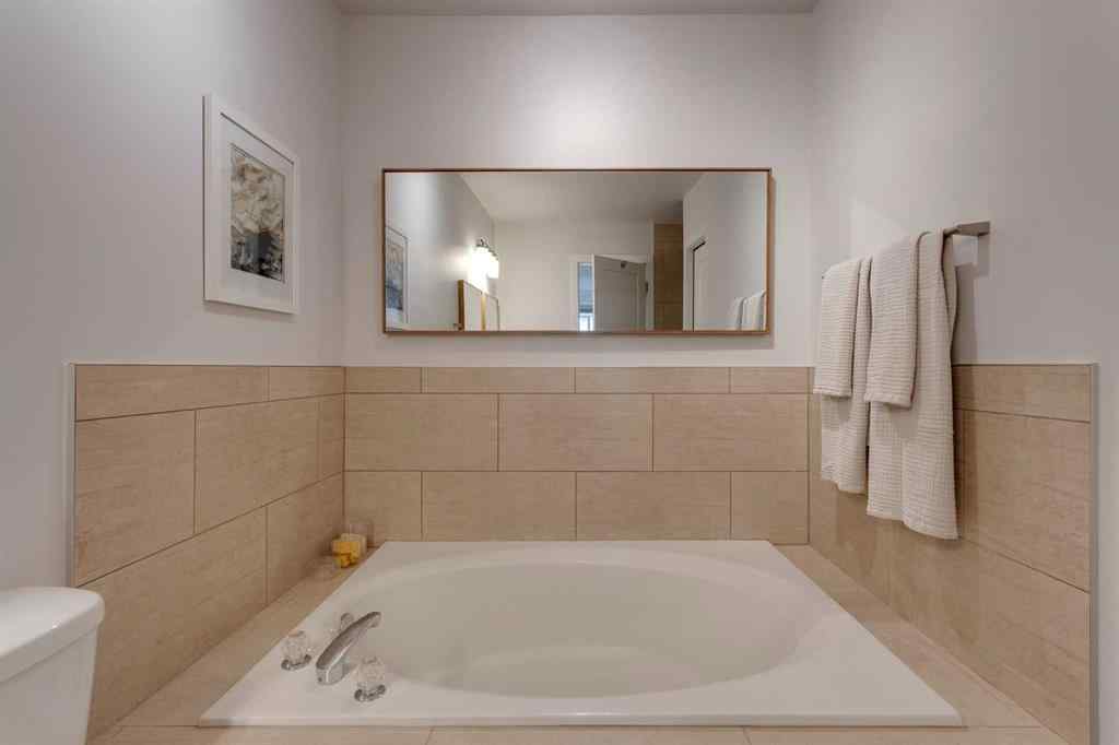 MLS® A2246050 - Unit #304 923 15 Avenue SW in Beltline Calgary, Residential