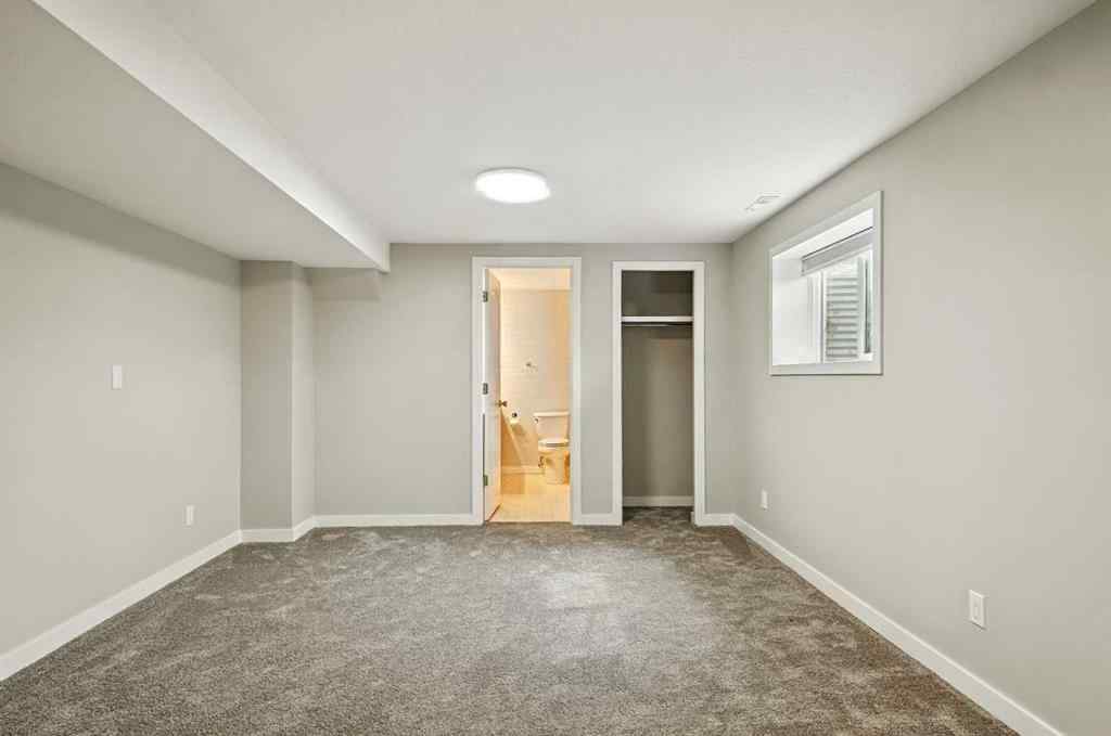 MLS® A2246053 - 7 Goodacre Close  in Glendale Park Estates Red Deer, Residential