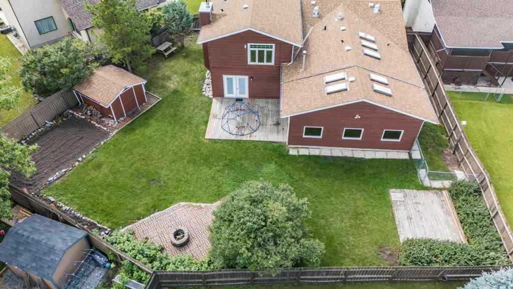 MLS® A2246053 - 7 Goodacre Close  in Glendale Park Estates Red Deer, Residential