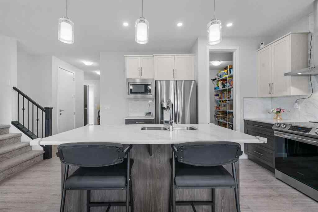 MLS® A2246063 - 205 Legacy Reach Crescent SE in Legacy Calgary, Residential