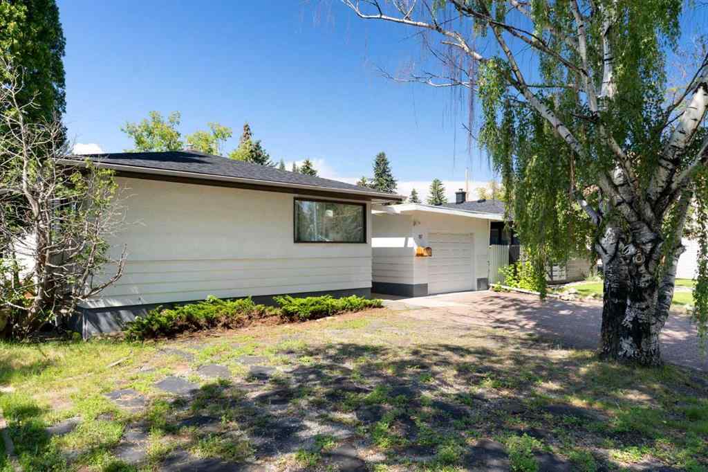 MLS® A2246065 - 87 Hillgrove Drive SW in Haysboro Calgary, Residential