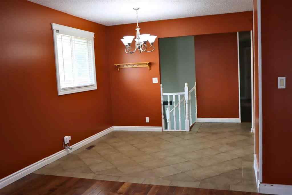 MLS® A2246070 - 7913 99 Street  in North End Peace River, Residential