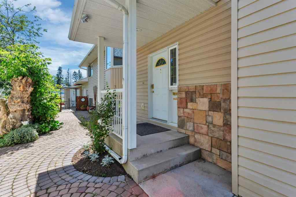 MLS® A2246082 - 4631 48 Street   in Parkvale Red Deer, Residential