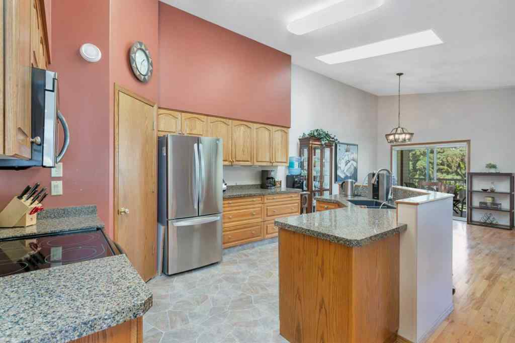 MLS® A2246082 - 4631 48 Street   in Parkvale Red Deer, Residential