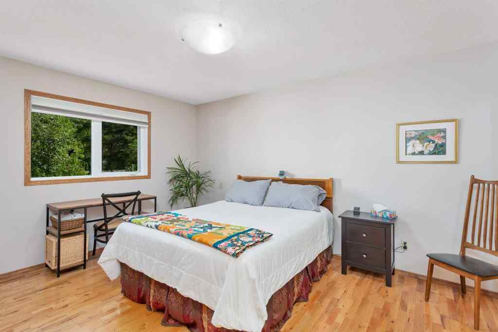 MLS® A2246082 - 4631 48 Street   in Parkvale Red Deer, Residential