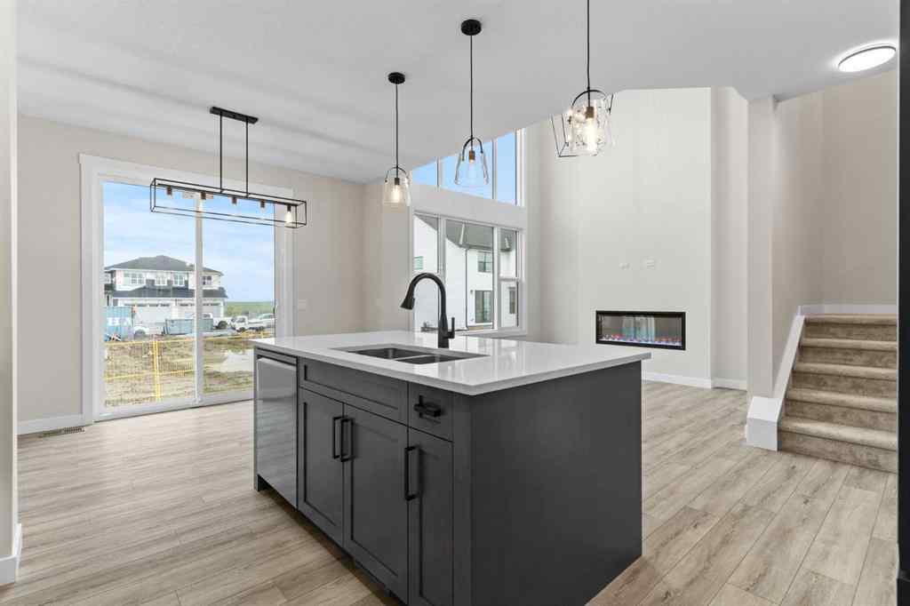 MLS® A2246091 - 354 Kinniburgh Loop  in Kinniburgh South Chestermere, Residential