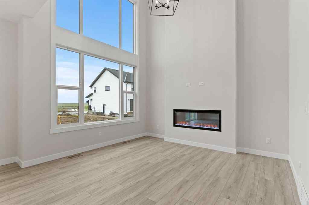 MLS® A2246091 - 354 Kinniburgh Loop  in Kinniburgh South Chestermere, Residential