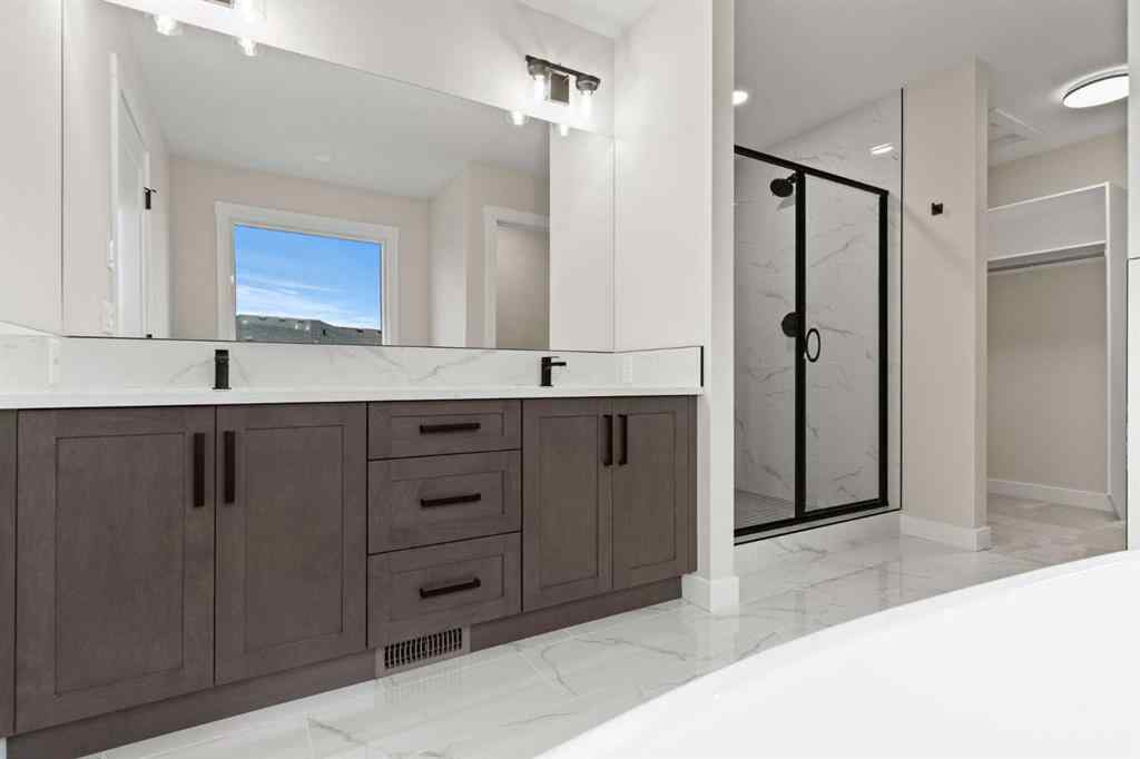 MLS® A2246091 - 354 Kinniburgh Loop  in Kinniburgh South Chestermere, Residential